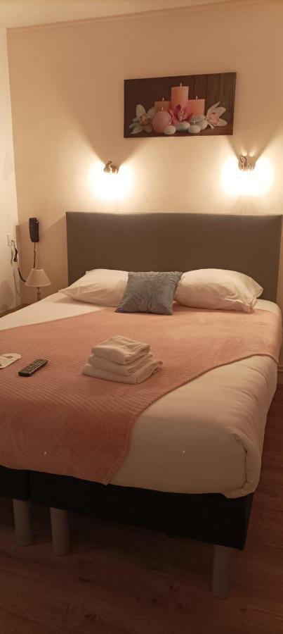 Hotel Le Petit Billot Витре Экстерьер фото