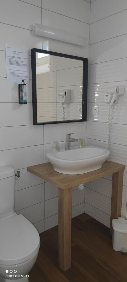 Hotel Le Petit Billot Витре Экстерьер фото