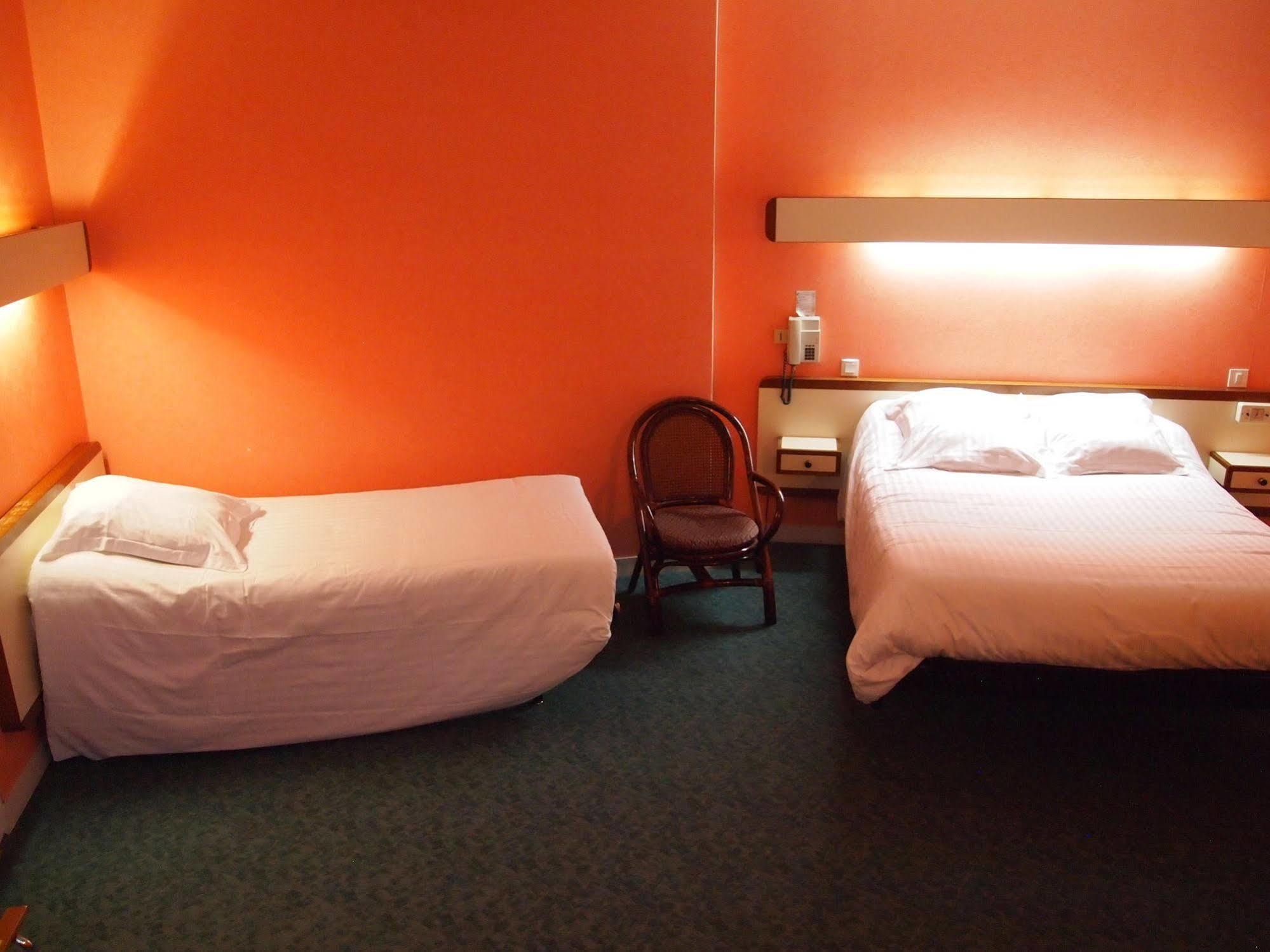 Hotel Le Petit Billot Витре Экстерьер фото