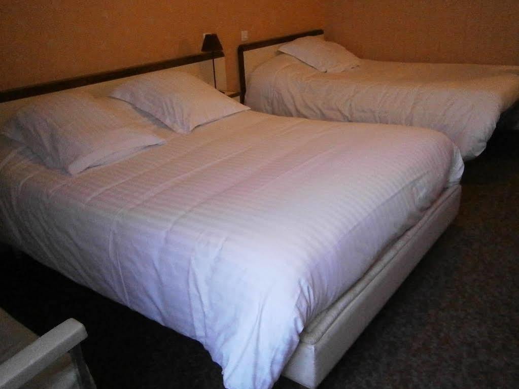 Hotel Le Petit Billot Витре Экстерьер фото