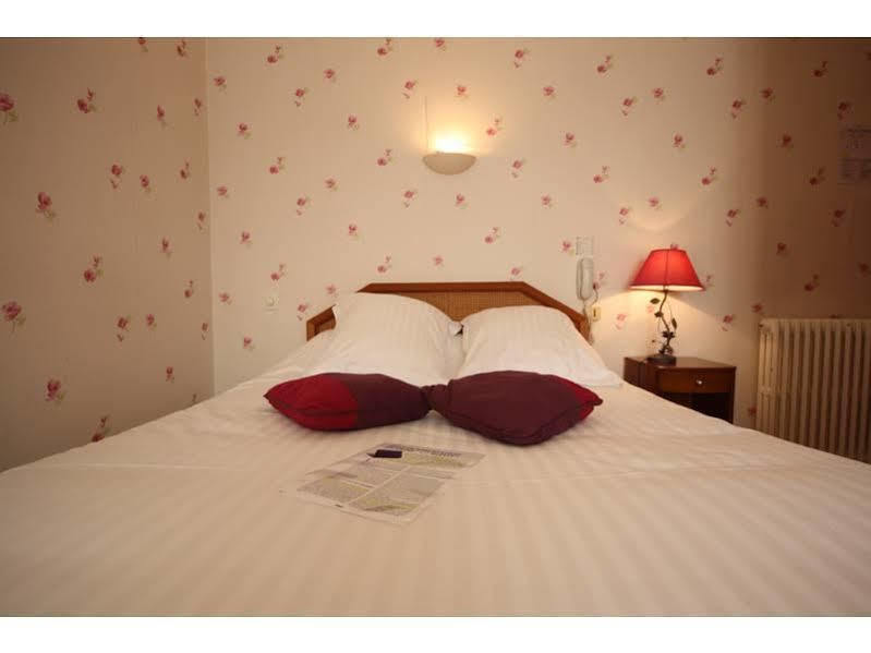 Hotel Le Petit Billot Витре Экстерьер фото
